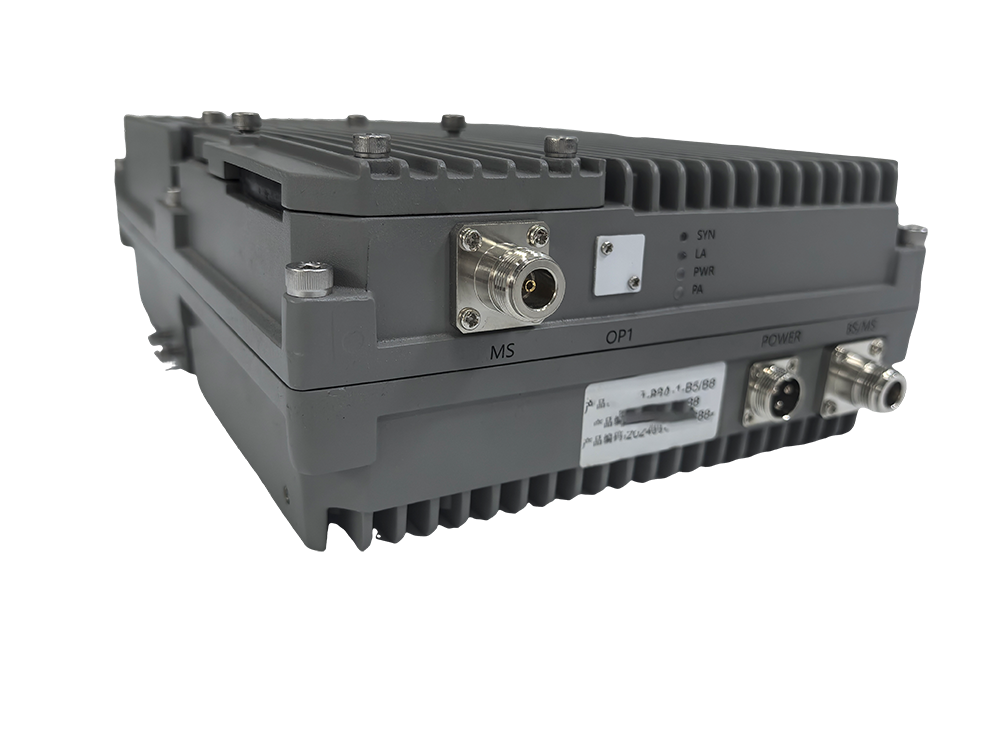  商城三频手机信号接收器2000㎡